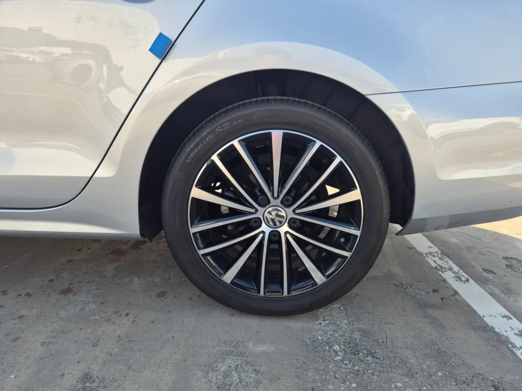 Volkswagen New Jetta 2.0 TDI BlueMotion