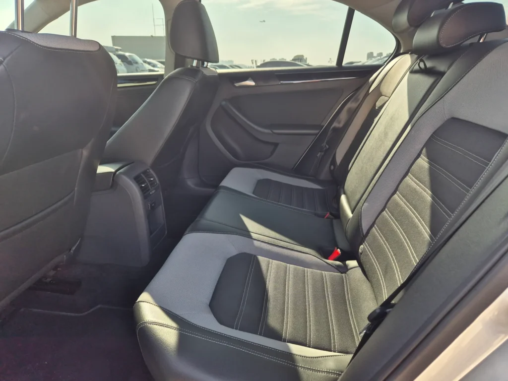 Volkswagen New Jetta 2.0 TDI BlueMotion