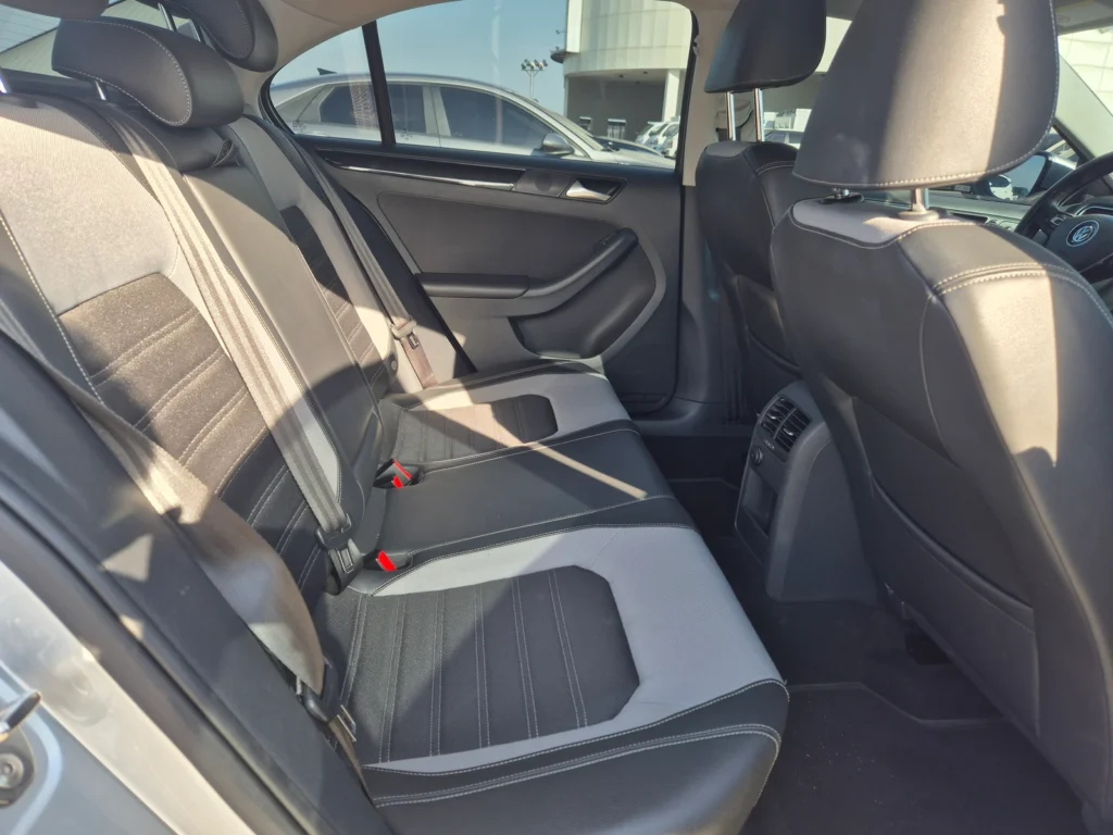 Volkswagen New Jetta 2.0 TDI BlueMotion