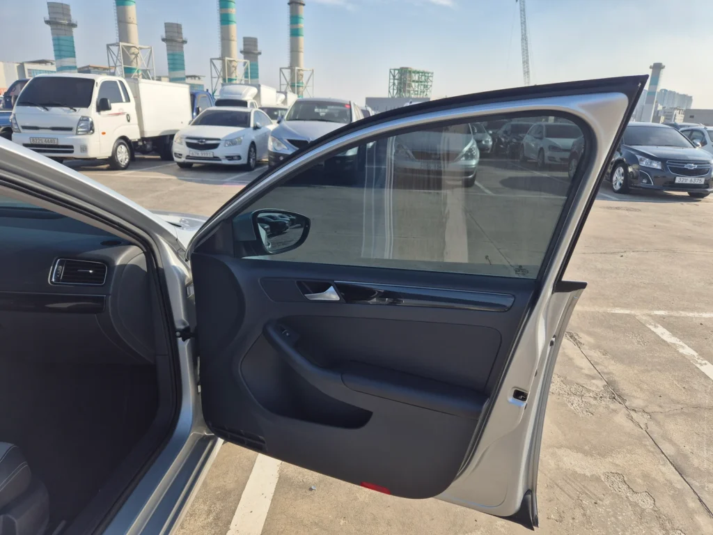 Volkswagen New Jetta 2.0 TDI BlueMotion