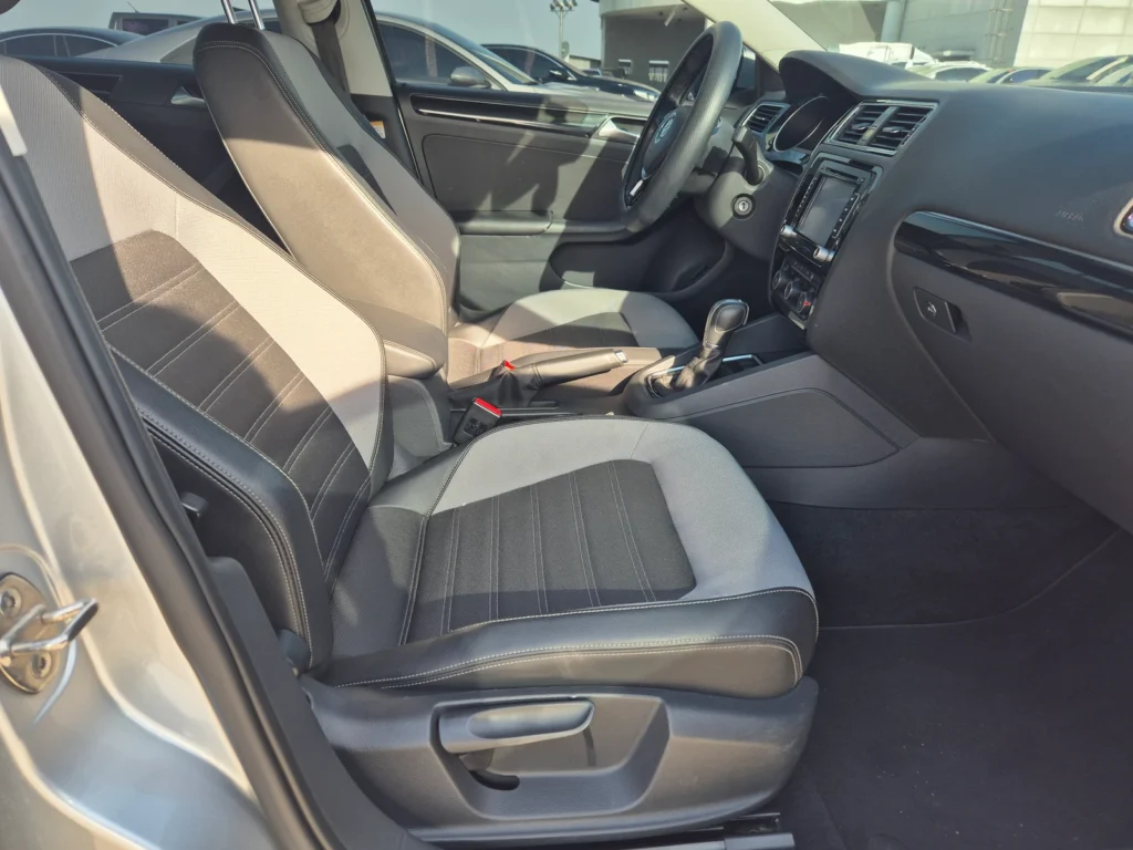 Volkswagen New Jetta 2.0 TDI BlueMotion