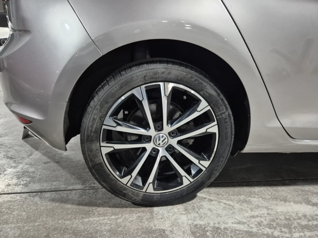 Volkswagen Golf 7th Gen 2.0 TDI Premium