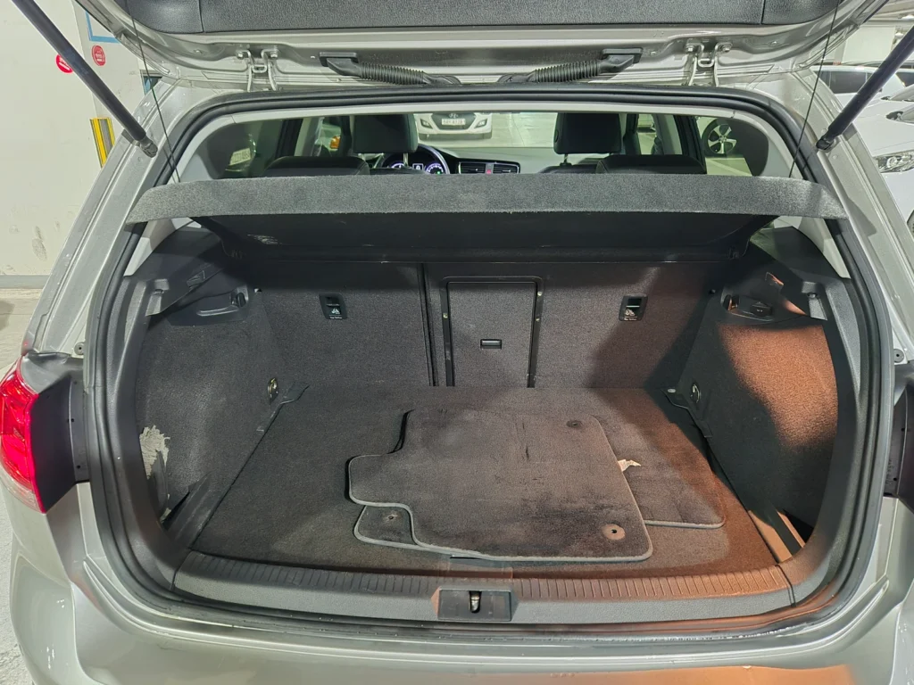 Volkswagen Golf 7th Gen 2.0 TDI Premium