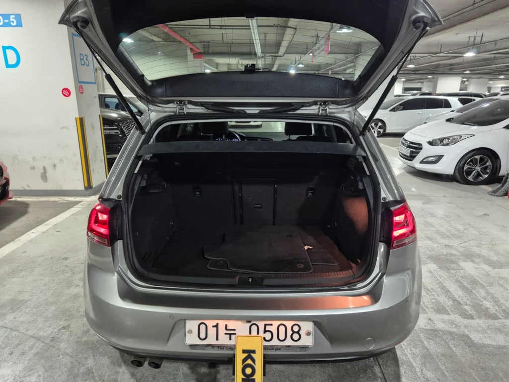 Volkswagen Golf 7th Gen 2.0 TDI Premium