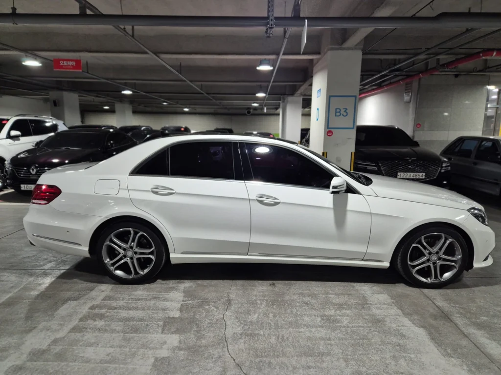 Benz E-Class W212 E250 BlueTEC 4MATIC Avantgarde