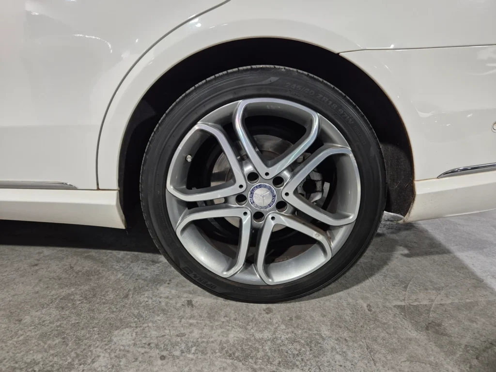 Benz E-Class W212 E250 BlueTEC 4MATIC Avantgarde