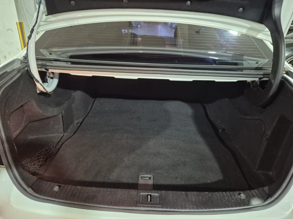 Benz E-Class W212 E250 BlueTEC 4MATIC Avantgarde