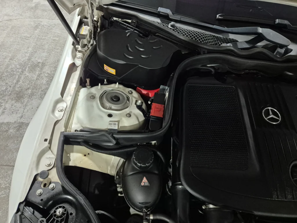 Benz E-Class W212 E250 BlueTEC 4MATIC Avantgarde