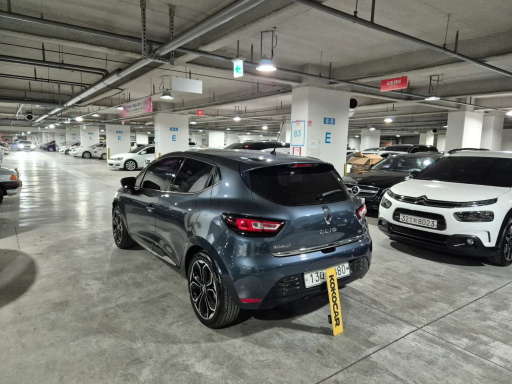 Renault-KoreaSamsung Clio Intens