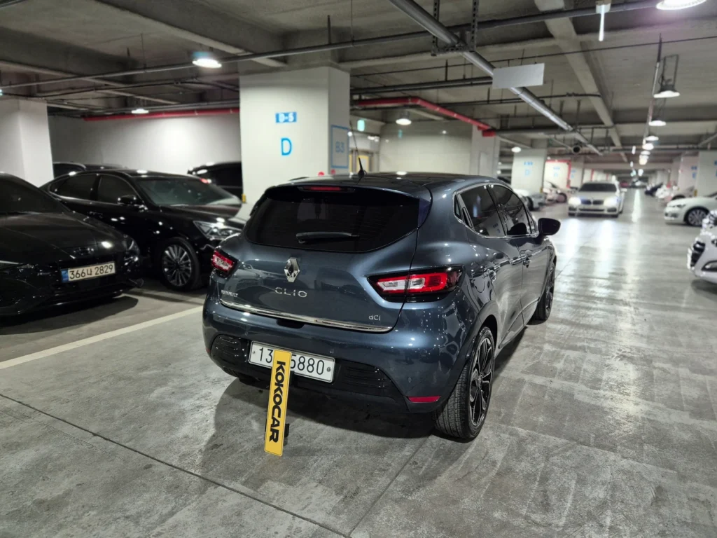 Renault-KoreaSamsung Clio Intens