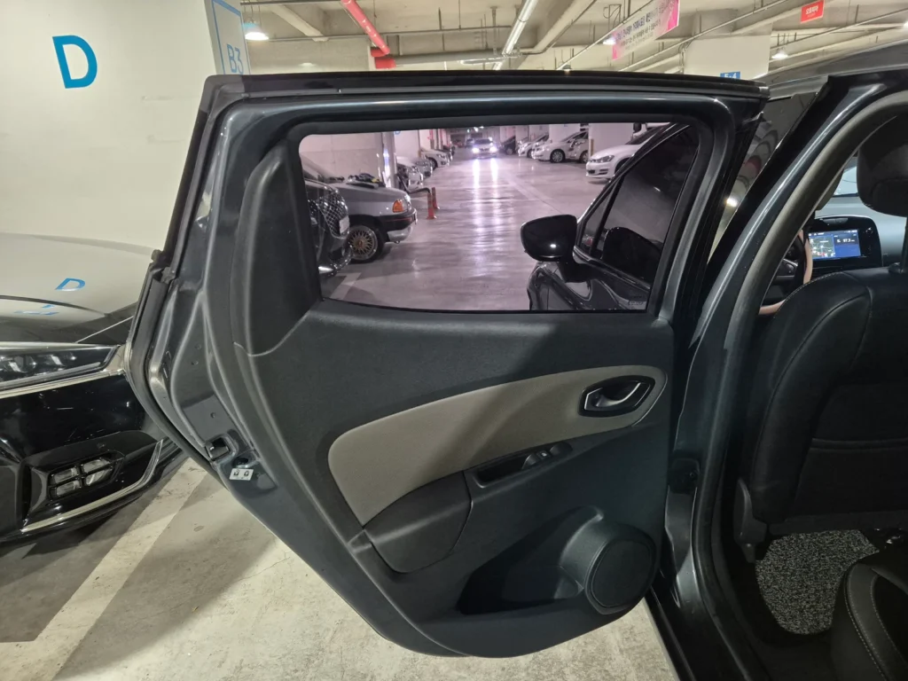 Renault-KoreaSamsung Clio Intens