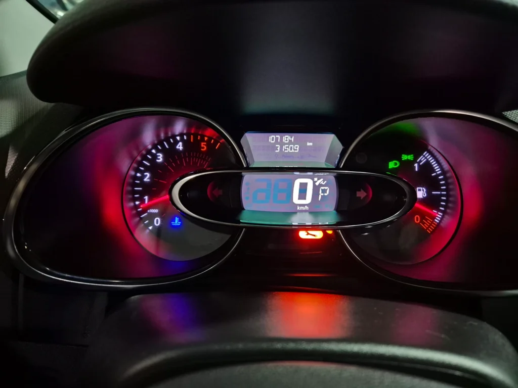 Renault-KoreaSamsung Clio Intens