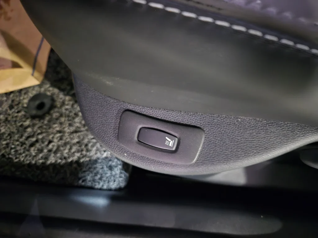 Renault-KoreaSamsung Clio Intens