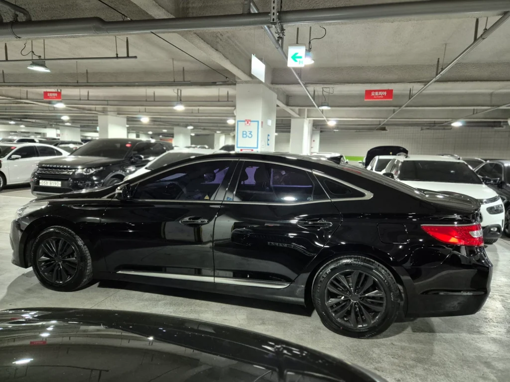 Hyundai Grandeur HG 2.4 Modern Collection