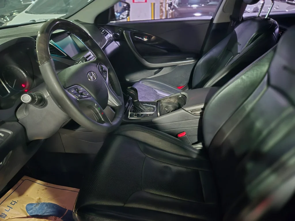 Hyundai Grandeur HG 2.4 Modern Collection