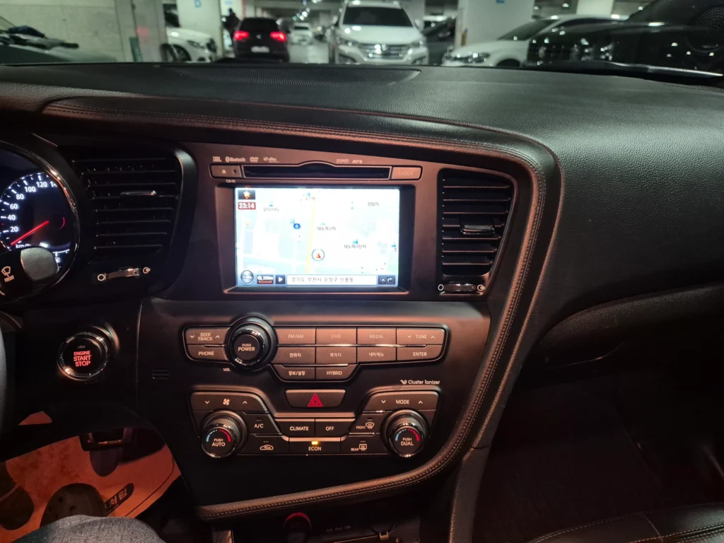 Kia K5 Hybrid Noblesse