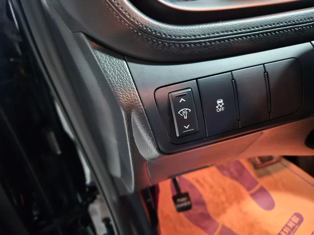 Kia K5 Hybrid Noblesse