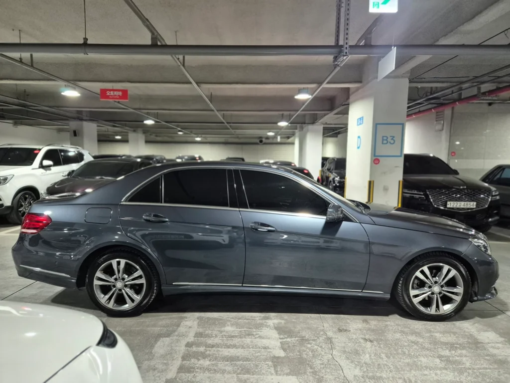 Benz E-Class W212 E220 BlueTEC Avantgarde