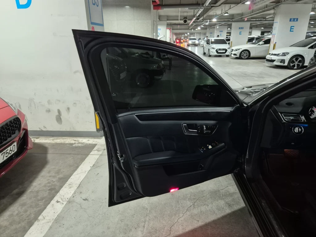 Benz E-Class W212 E220 BlueTEC Avantgarde