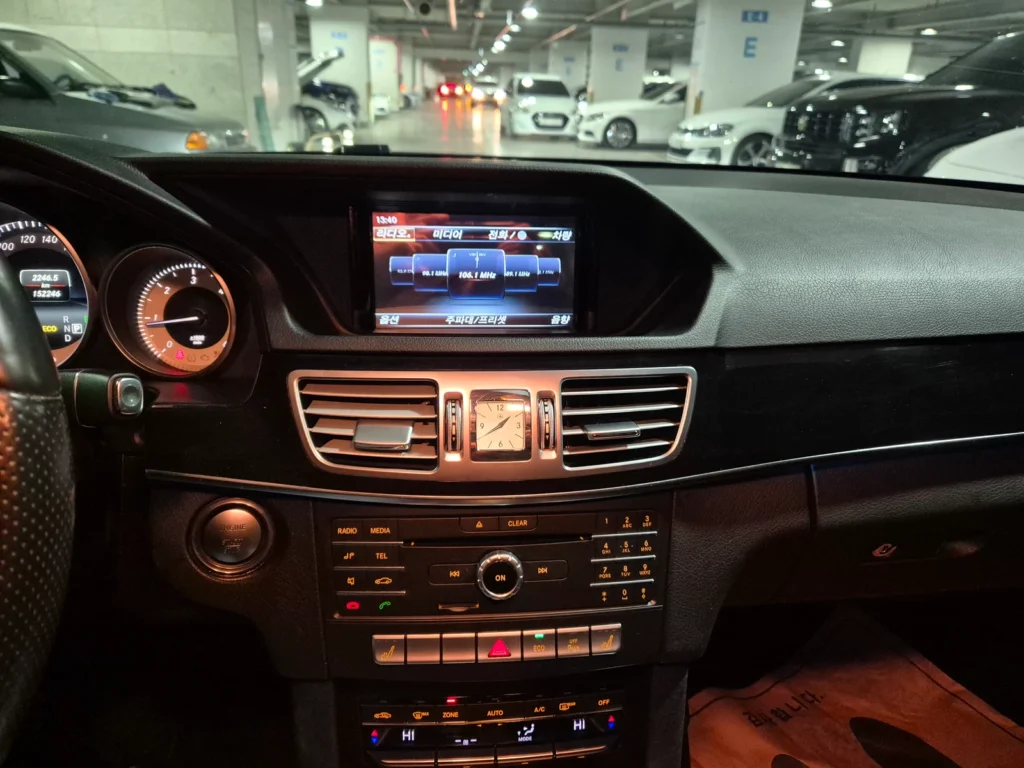 Benz E-Class W212 E220 BlueTEC Avantgarde