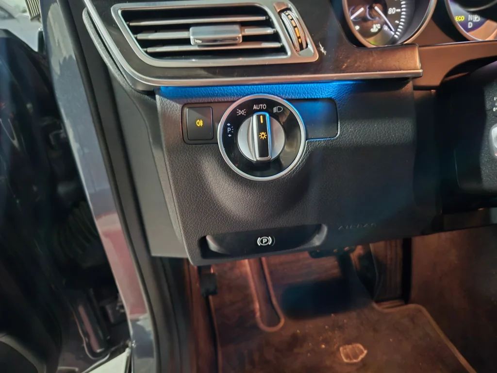 Benz E-Class W212 E220 BlueTEC Avantgarde