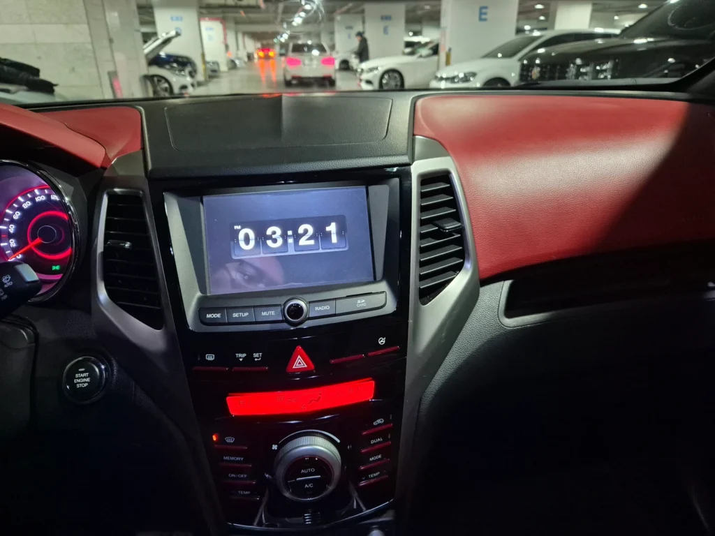 KG_Mobility_Ssangyong Tivoli LX 2WD