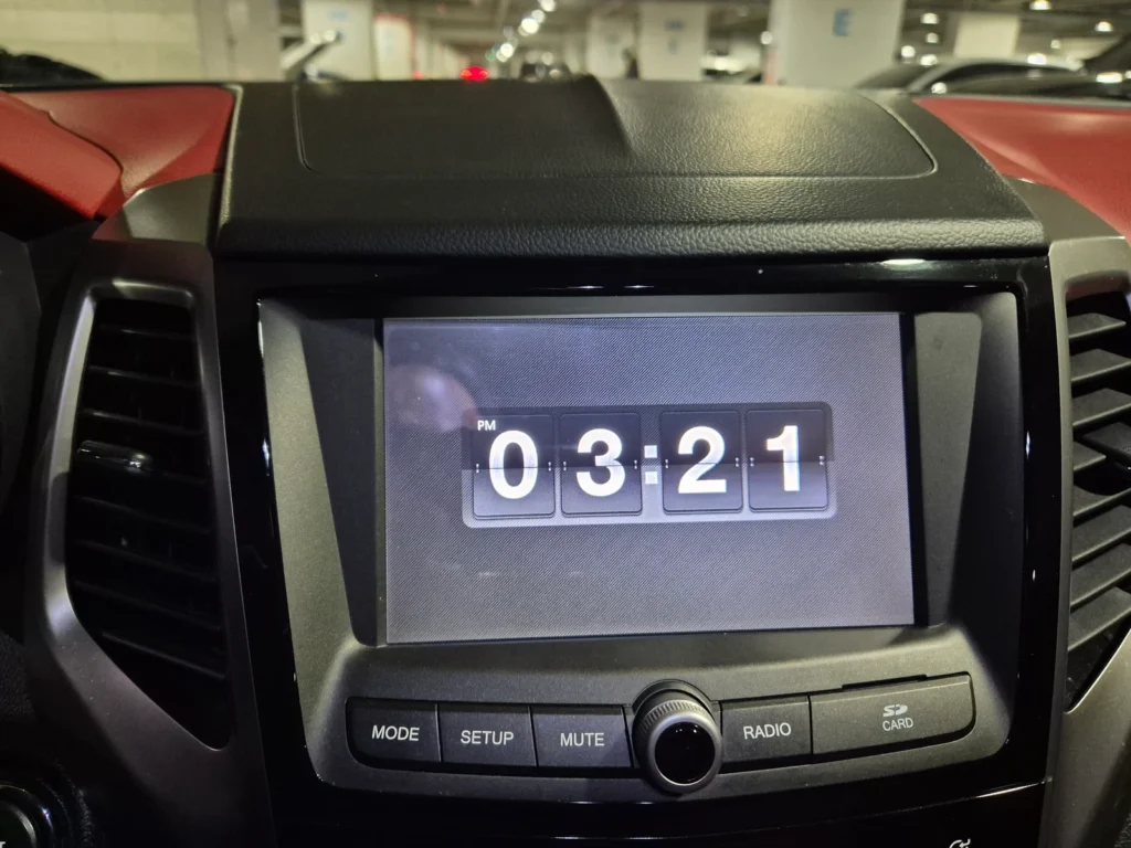 KG_Mobility_Ssangyong Tivoli LX 2WD