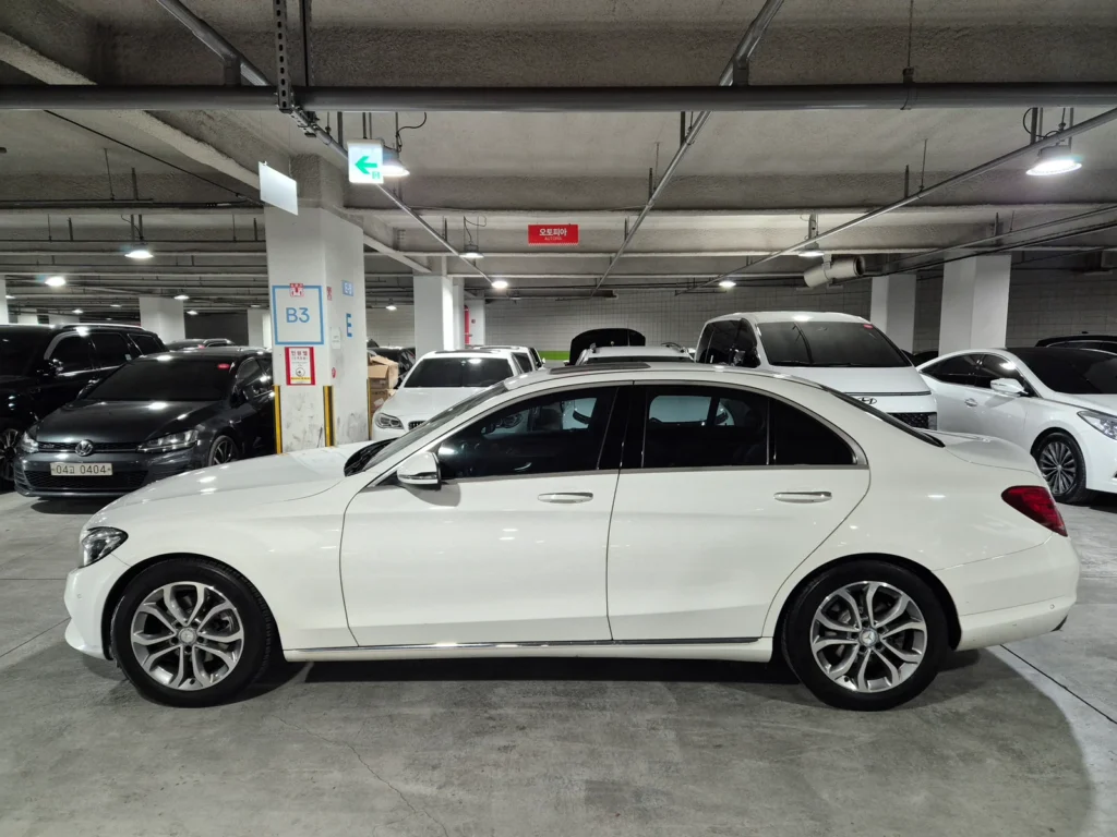 Benz C-Class W205 C220 d Avantgarde