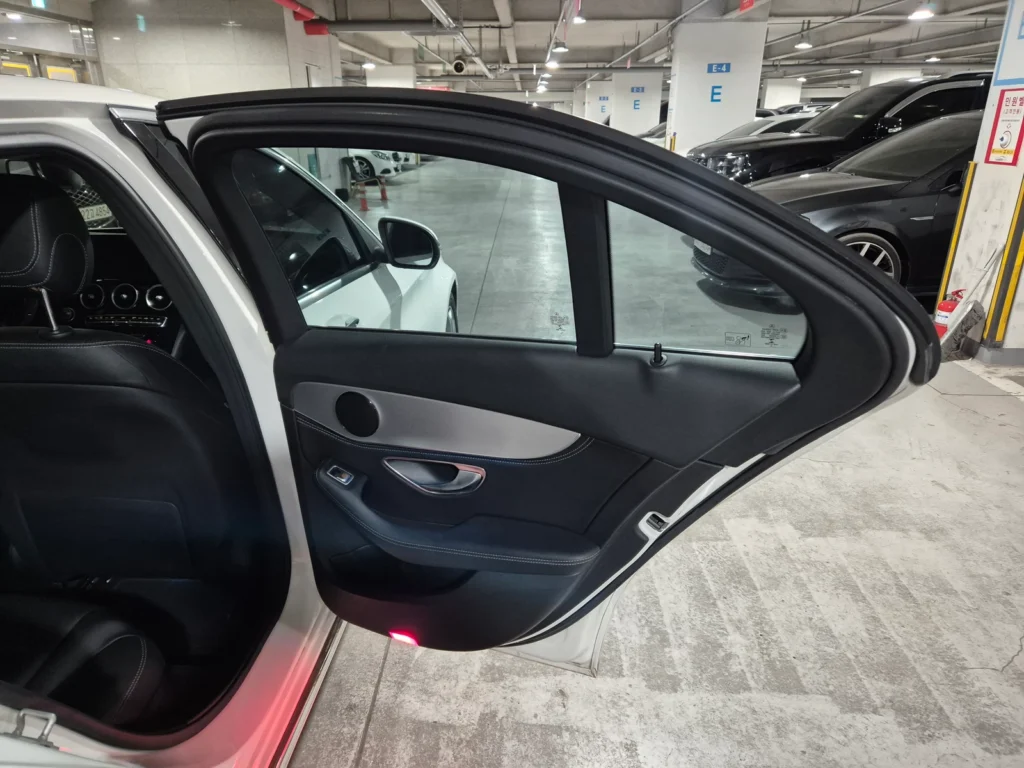 Benz C-Class W205 C220 d Avantgarde