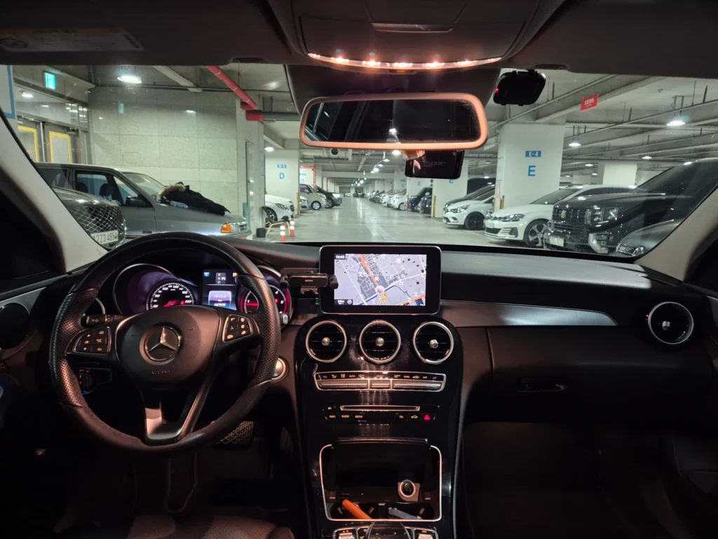 Benz C-Class W205 C220 d Avantgarde