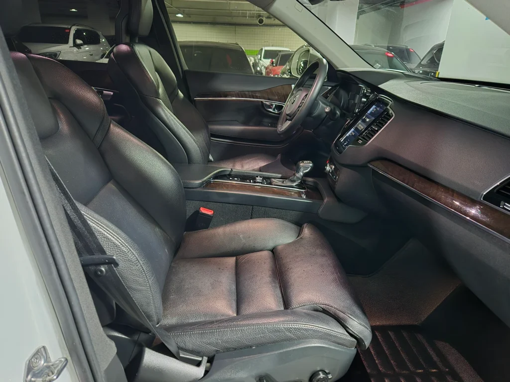 Volvo XC90 2nd generation D5 Momentum