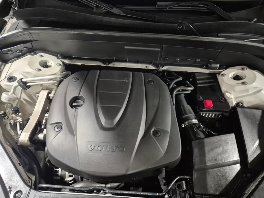 Volvo XC90 2nd generation D5 Momentum