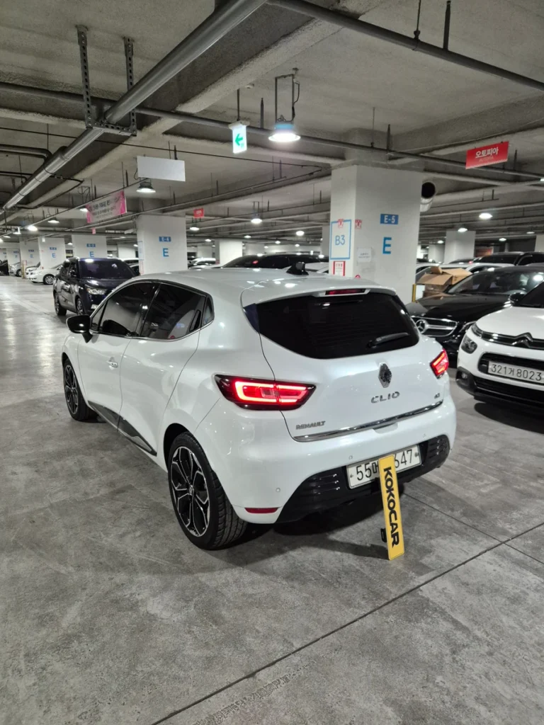 Renault-KoreaSamsung Clio Intens