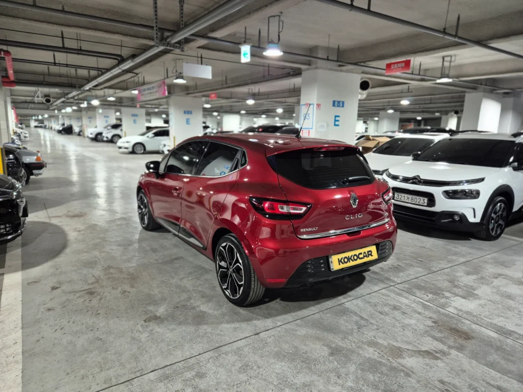 Renault-KoreaSamsung Clio Intens