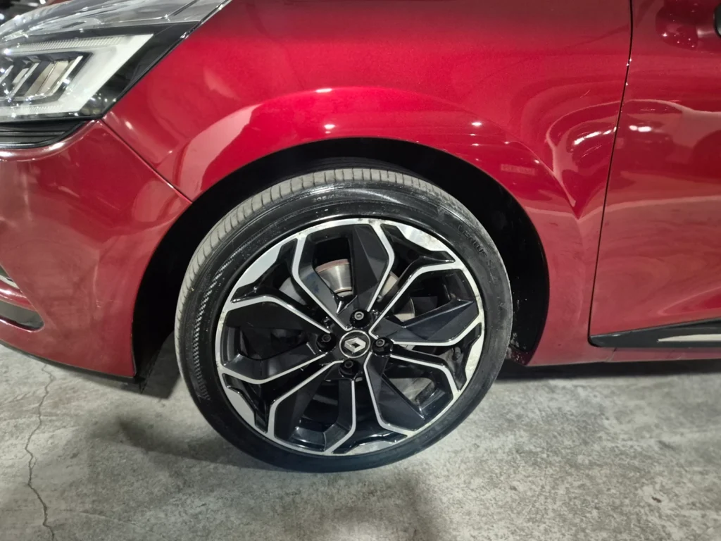 Renault-KoreaSamsung Clio Intens