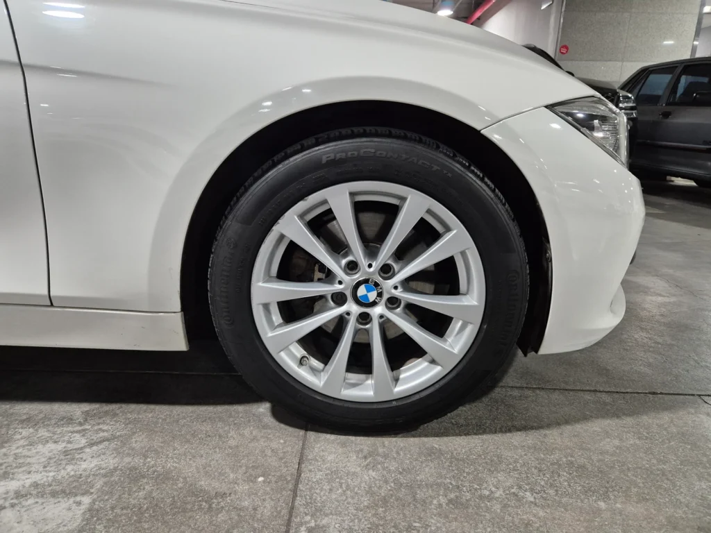 BMW 3 Series (F30) 320d
