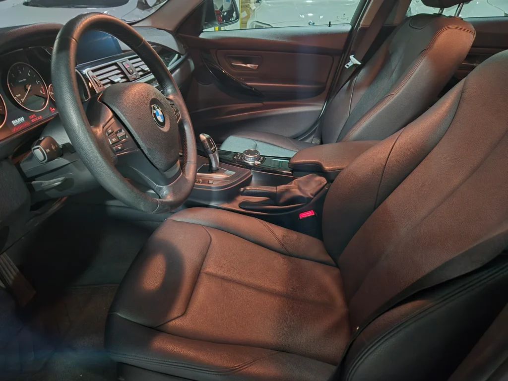 BMW 3 Series (F30) 320d