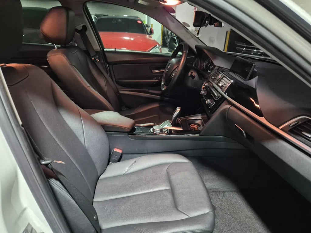 BMW 3 Series (F30) 320d