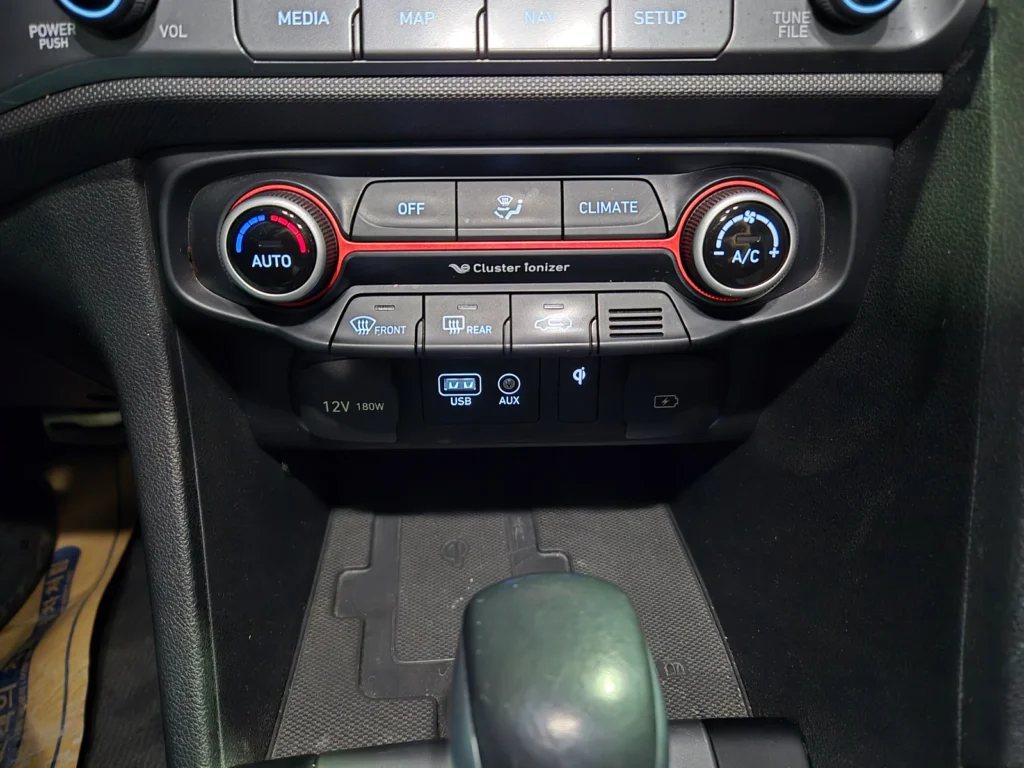 Hyundai Veloster (JS) 1.6 Turbo Sport