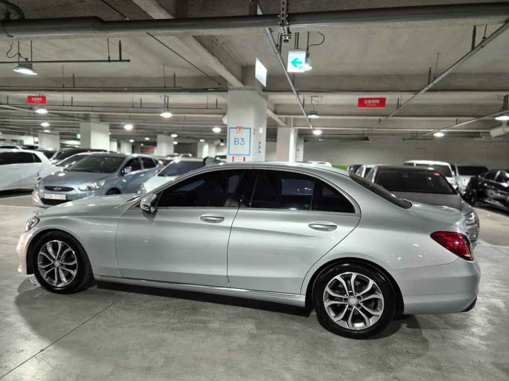 Benz C-Class W205 C220 d Avantgarde