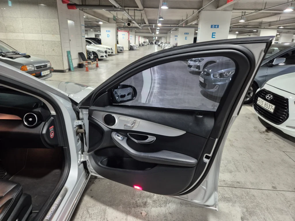 Benz C-Class W205 C220 d Avantgarde