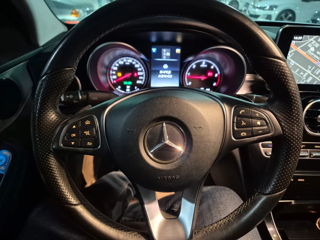 Benz C-Class W205 C220 d Avantgarde