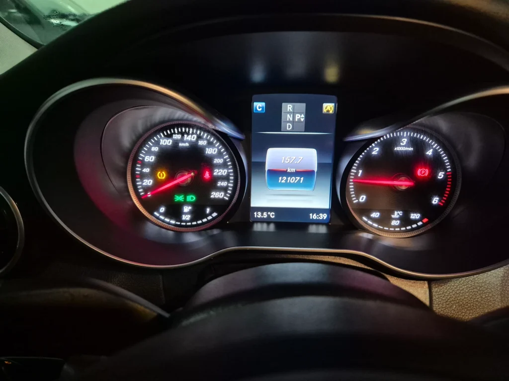 Benz C-Class W205 C220 d Avantgarde