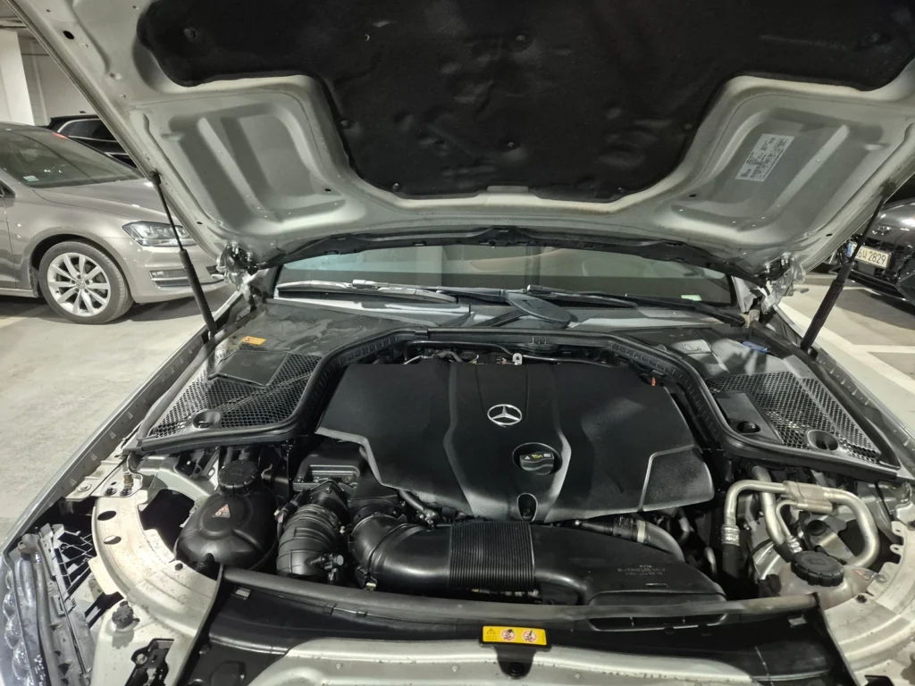Benz C-Class W205 C220 d Avantgarde