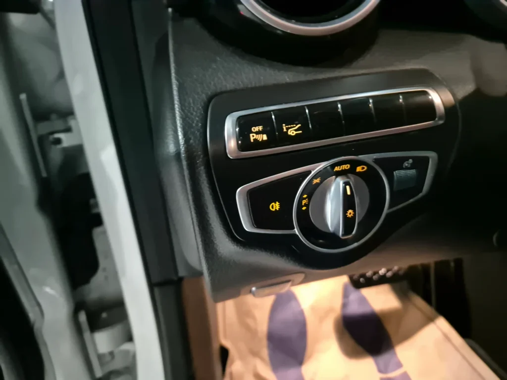 Benz C-Class W205 C220 d Avantgarde