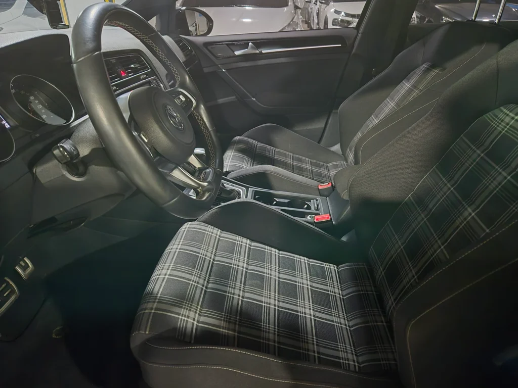 Volkswagen Golf 7th Gen 2.0 GTD Extreme Edition