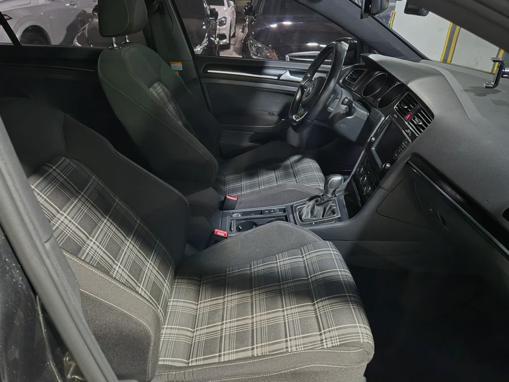 Volkswagen Golf 7th Gen 2.0 GTD Extreme Edition