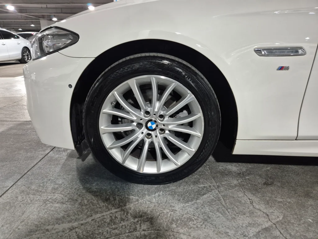 BMW 5 Series (F10) 528i M Aerodynamic