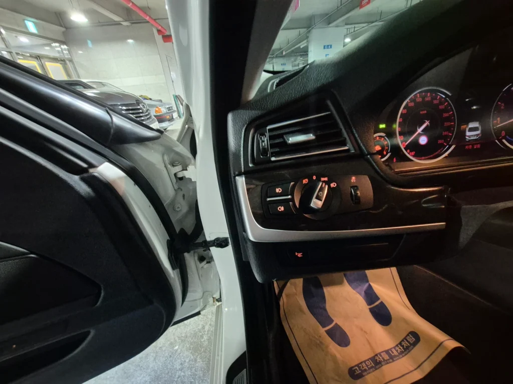 BMW 5 Series (F10) 528i M Aerodynamic