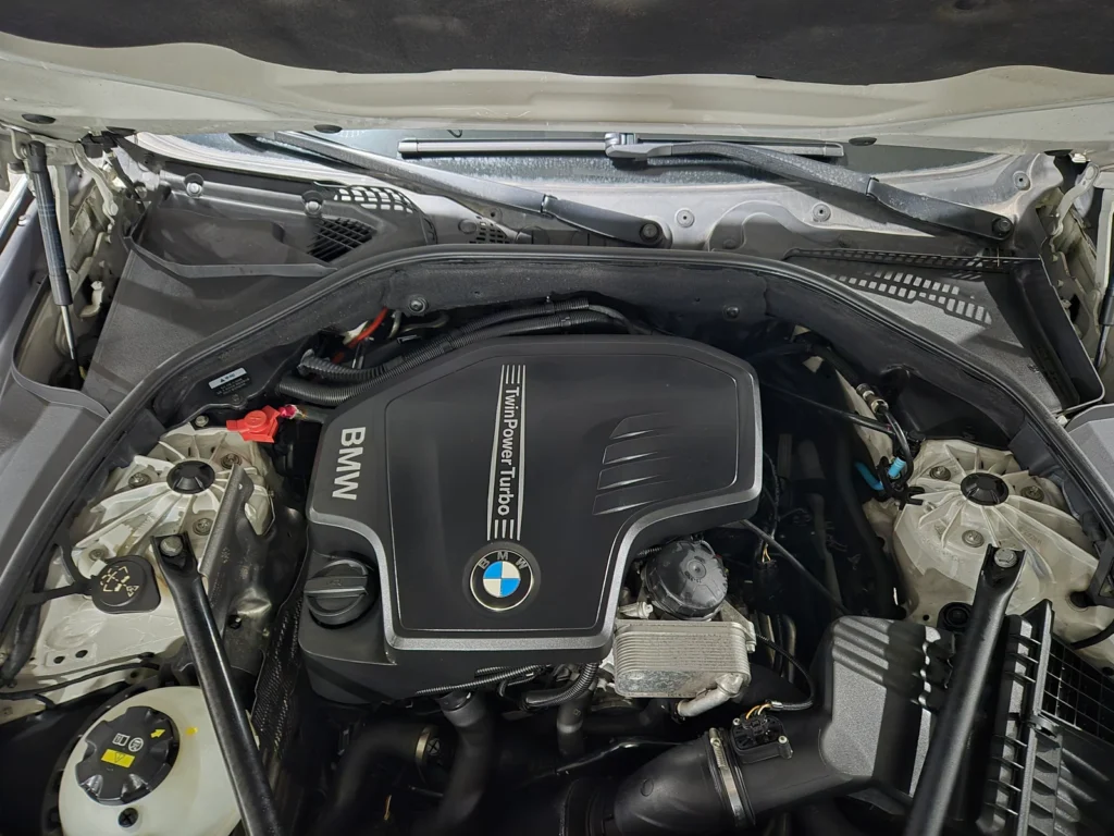 BMW 5 Series (F10) 528i M Aerodynamic